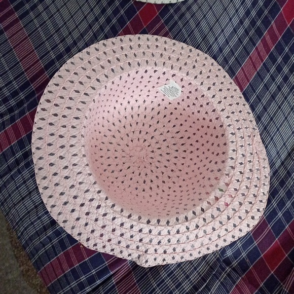 Hat - Picture 3 of 3